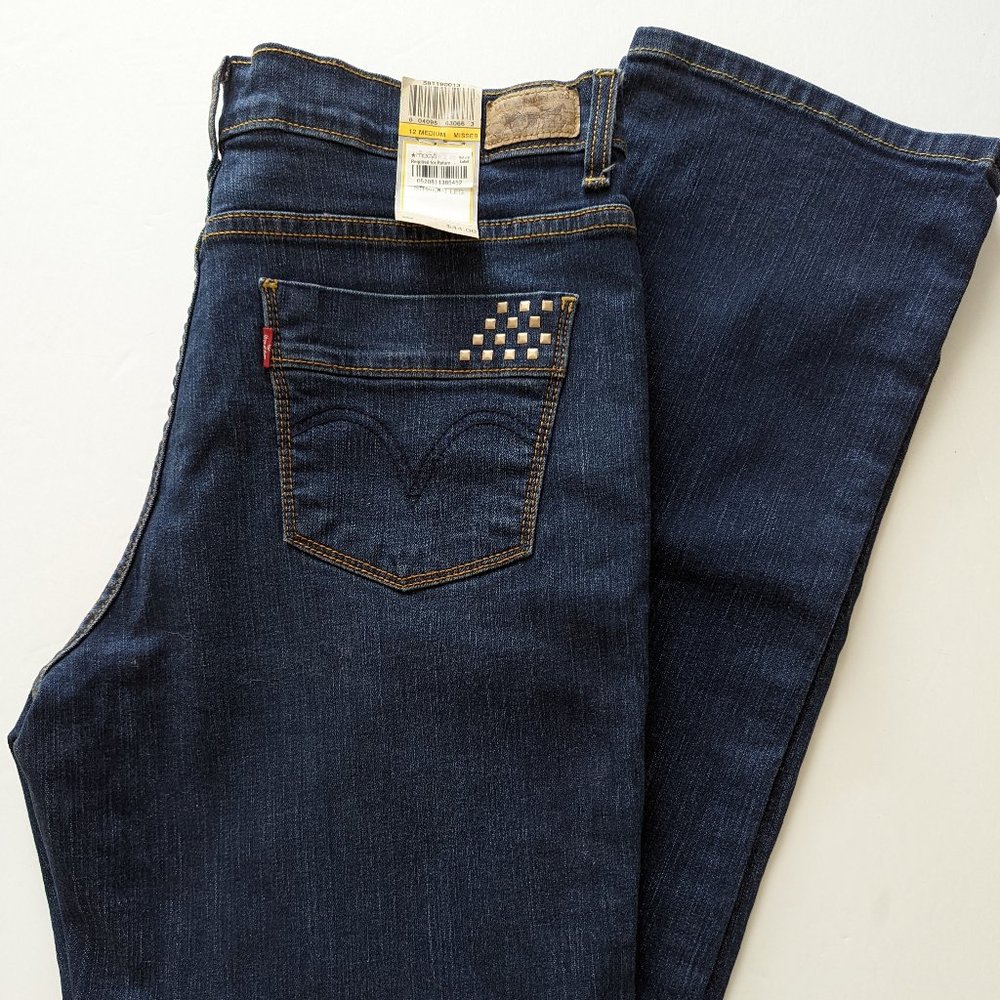 Levis Womens Size 12 M Perfectly Slimming 512 Straight Denim Jeans New with Tags